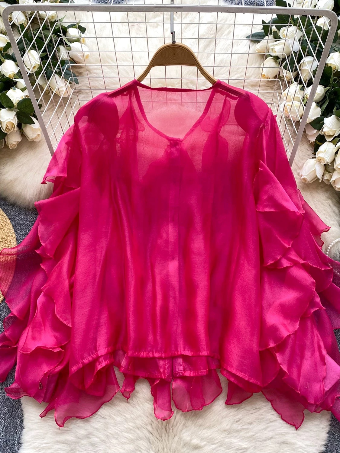 A hot babe blouse BE370 images